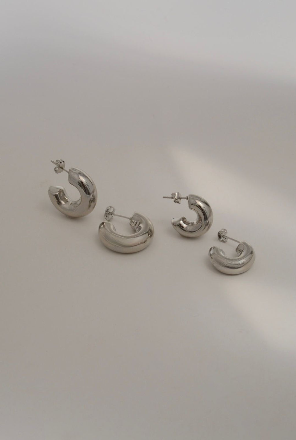 Aretes Órbita Plateado