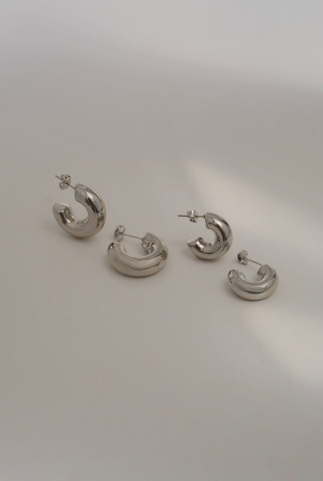 Aretes Órbita Plateado