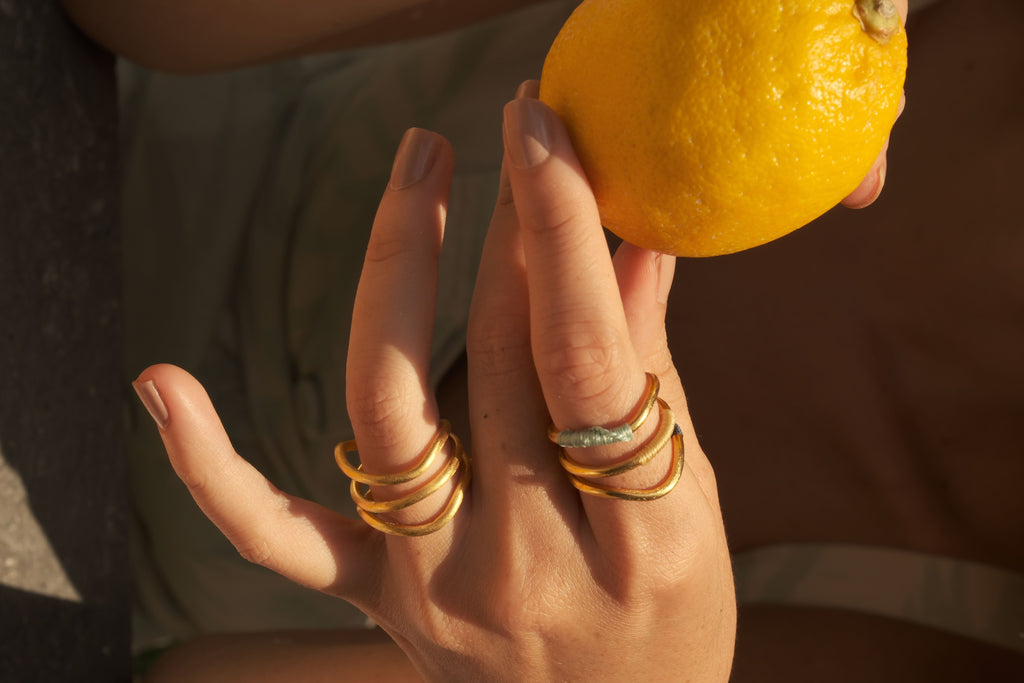 Anillo olas tejido