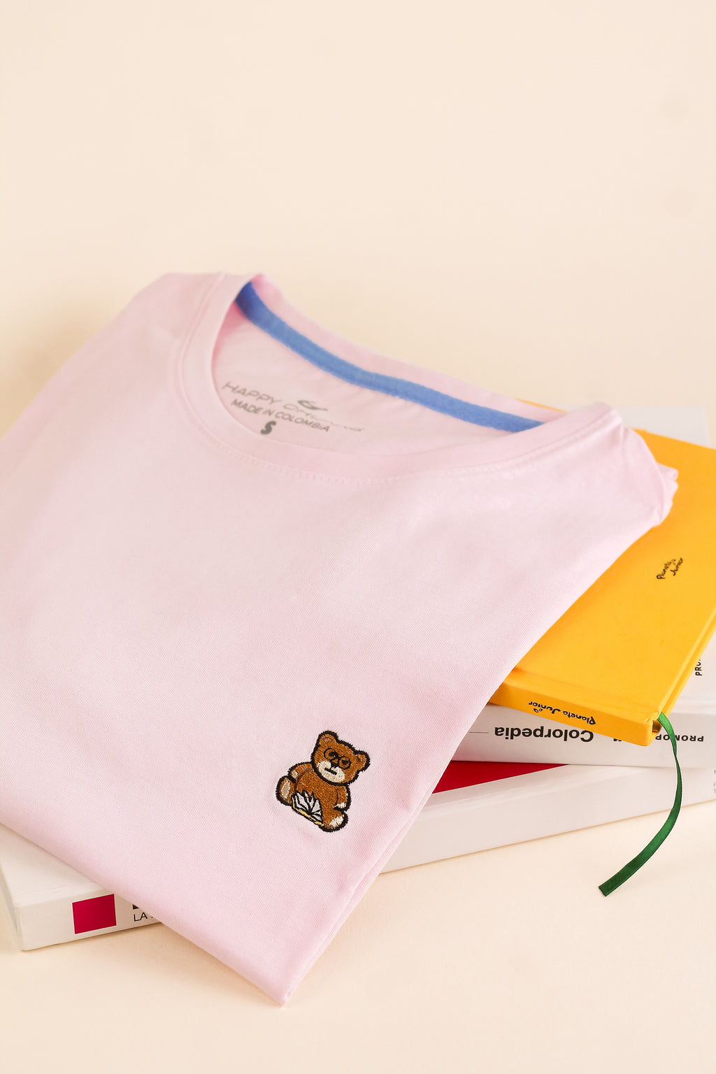 Camiseta para hombre y mujer 100% en algodón color blanca bordada con nuestro Teddy Lector