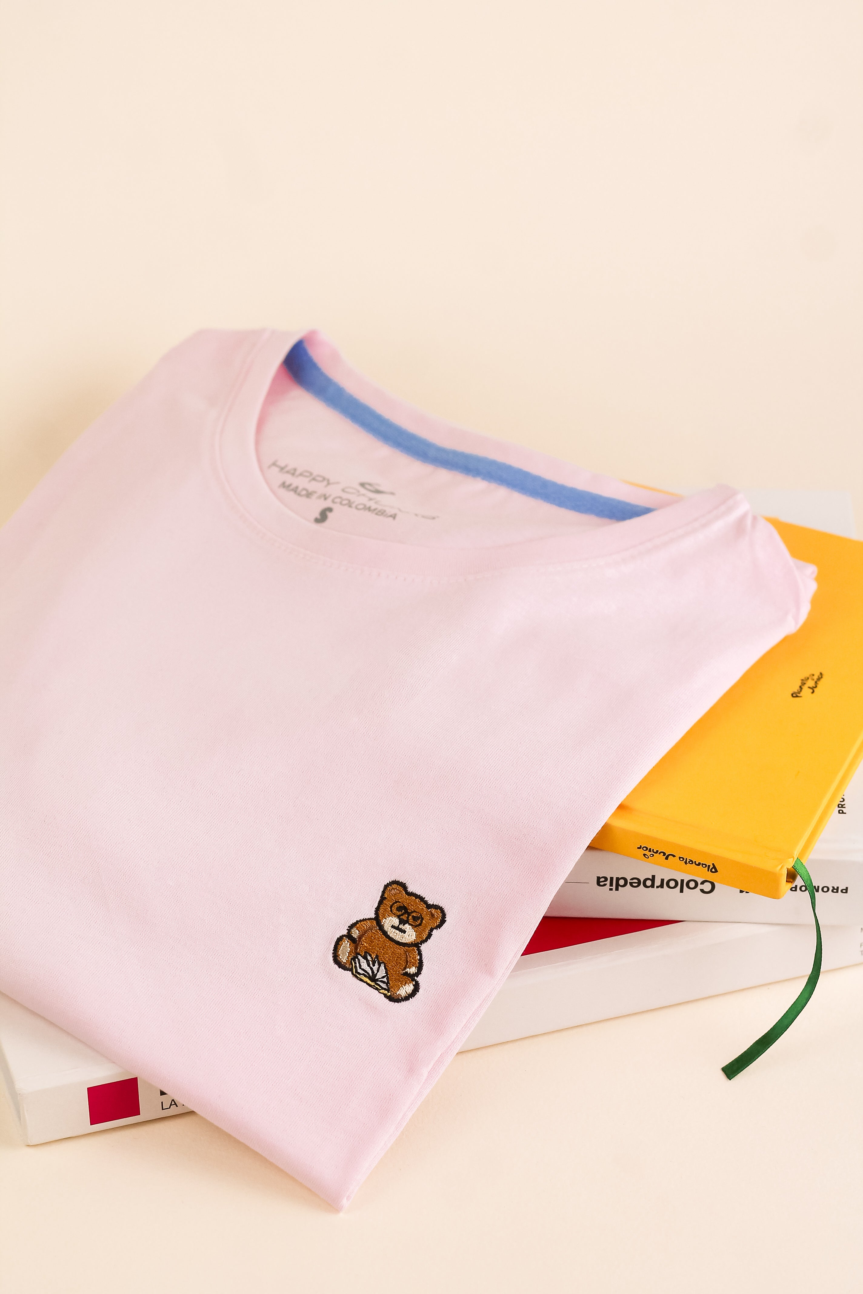 Camiseta para hombre y mujer 100% en algodón color blanca bordada con nuestro Teddy Lector