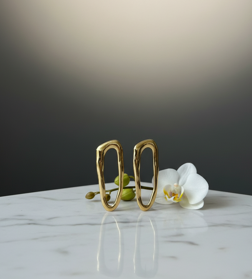 Candongas doradas óvalo abstracto